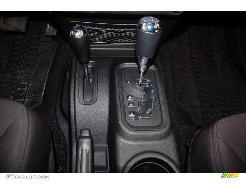 2013 Wrangler Sport 4x4 - Gecko Green / Black photo #21