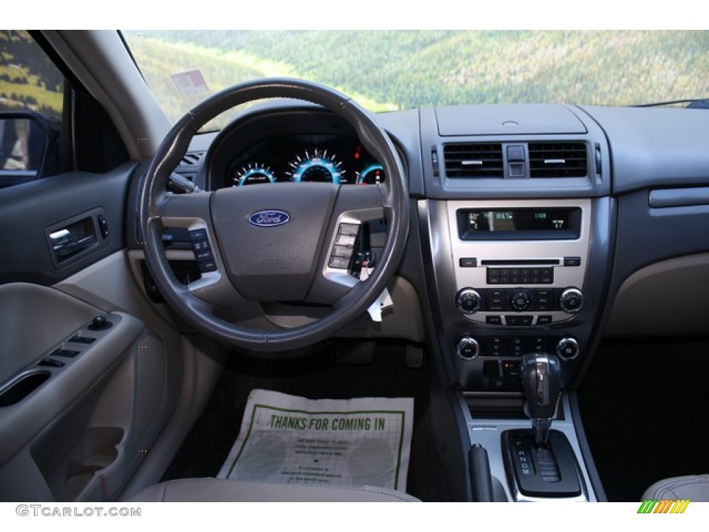 2011 Fusion SEL V6 - Bordeaux Reserve Metallic / Medium Light Stone photo #12