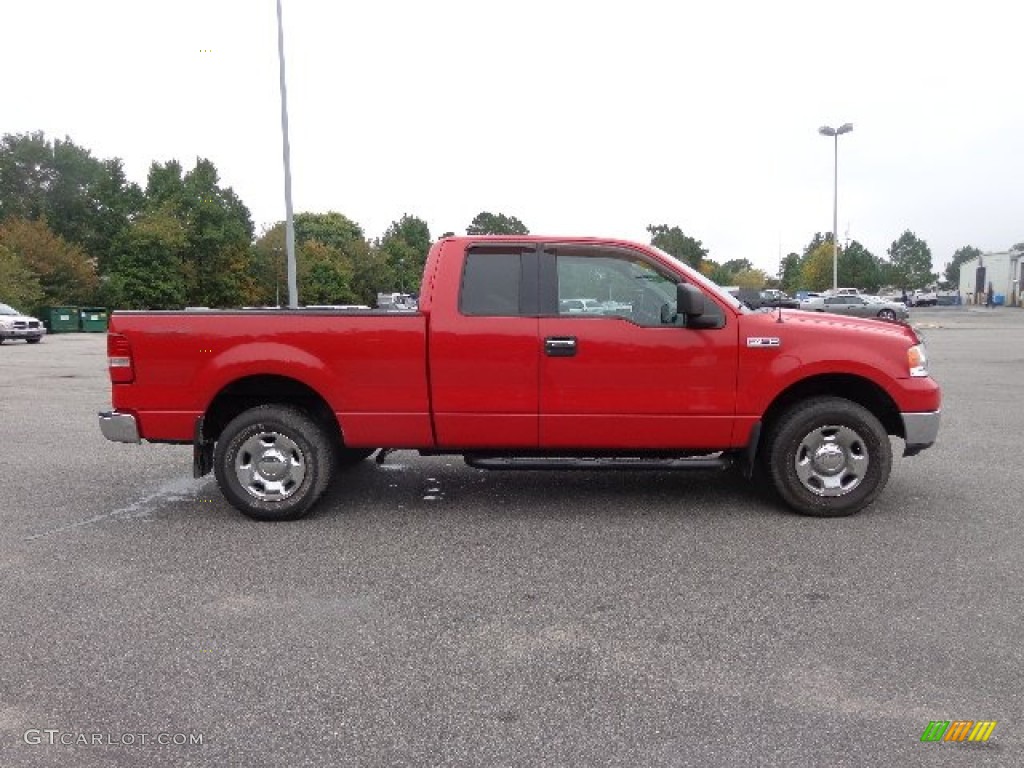 2004 F150 XLT SuperCab 4x4 - Bright Red / Medium/Dark Flint photo #11