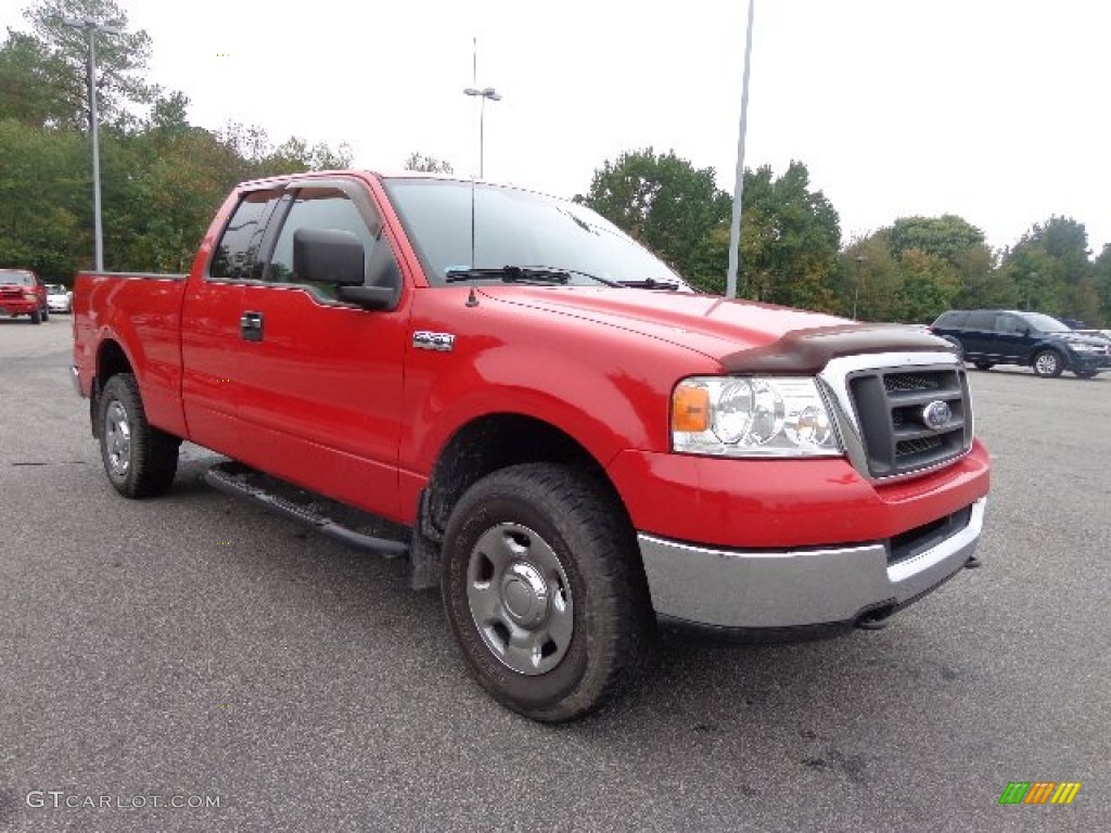 2004 F150 XLT SuperCab 4x4 - Bright Red / Medium/Dark Flint photo #12