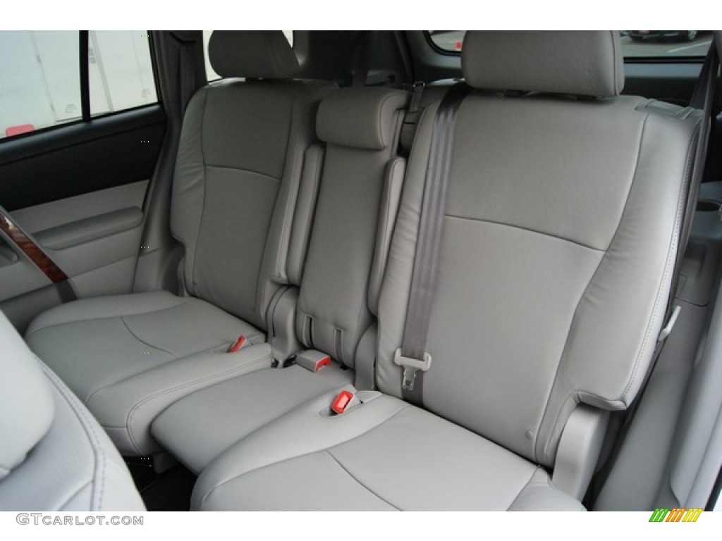 2013 Highlander Limited 4WD - Classic Silver Metallic / Ash photo #7