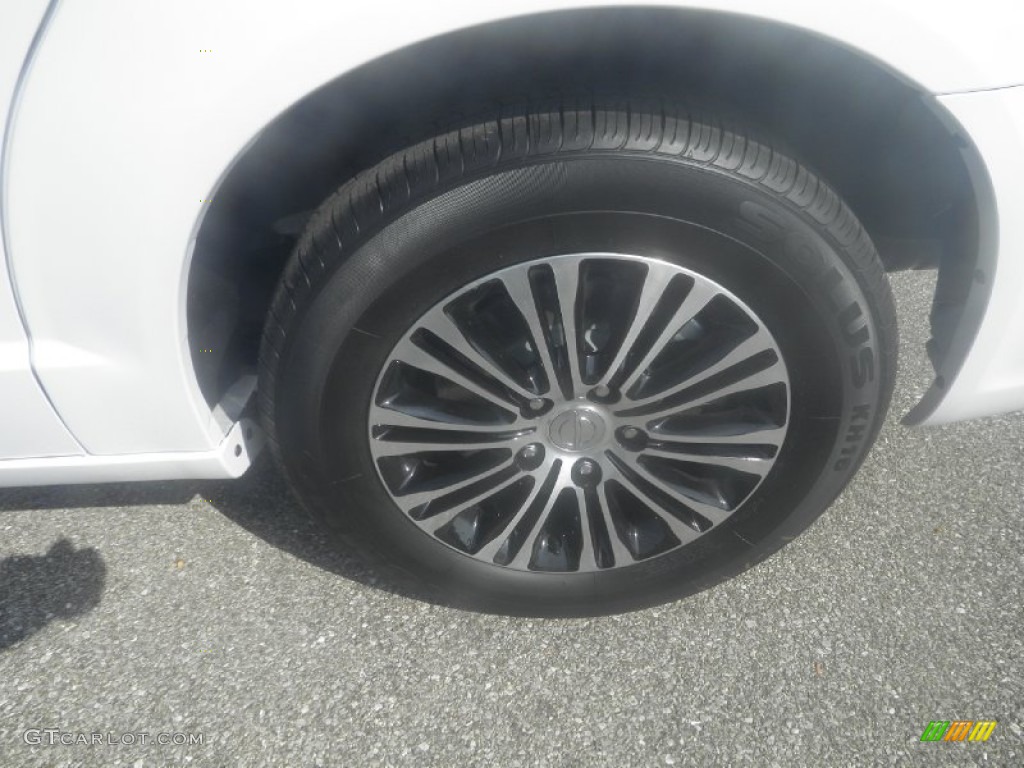 2014 Chrysler Town & Country S Wheel Photo #86751243