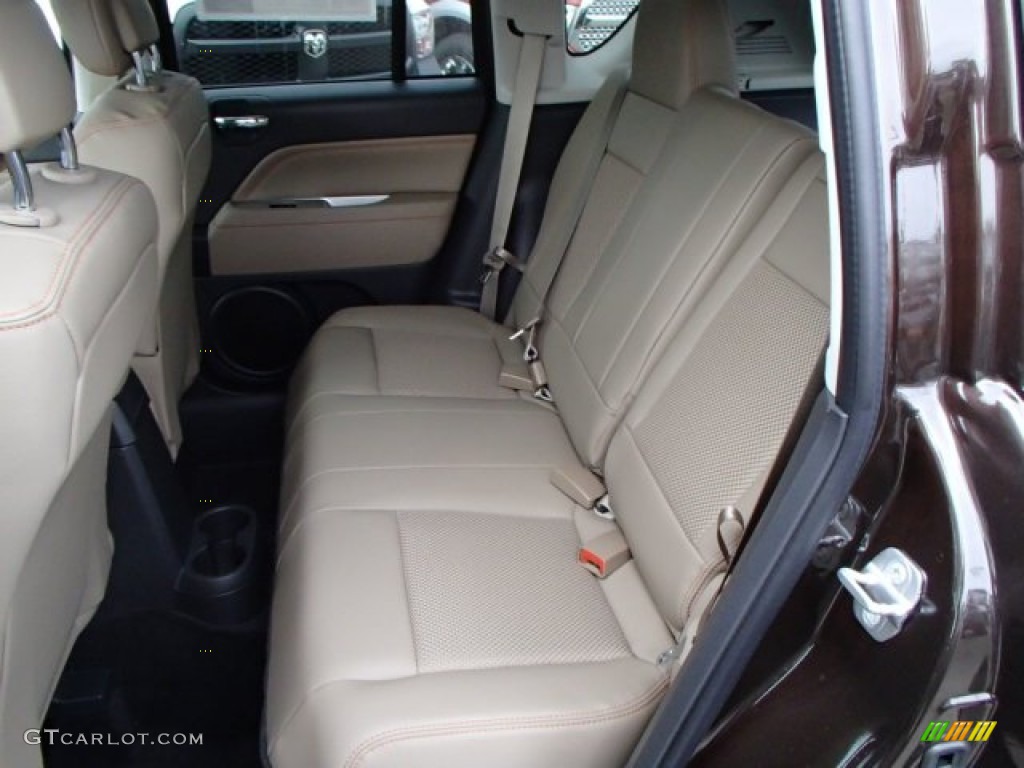 2014 Jeep Compass Latitude 4x4 Interior Color Photos