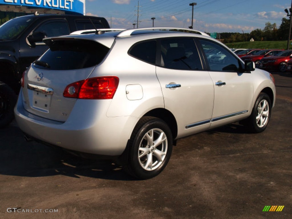 2011 Rogue SV - Silver Ice Metallic / Black photo #3