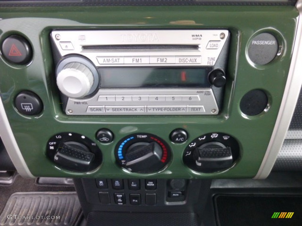 2010 Toyota FJ Cruiser 4WD Audio System Photo #86754555