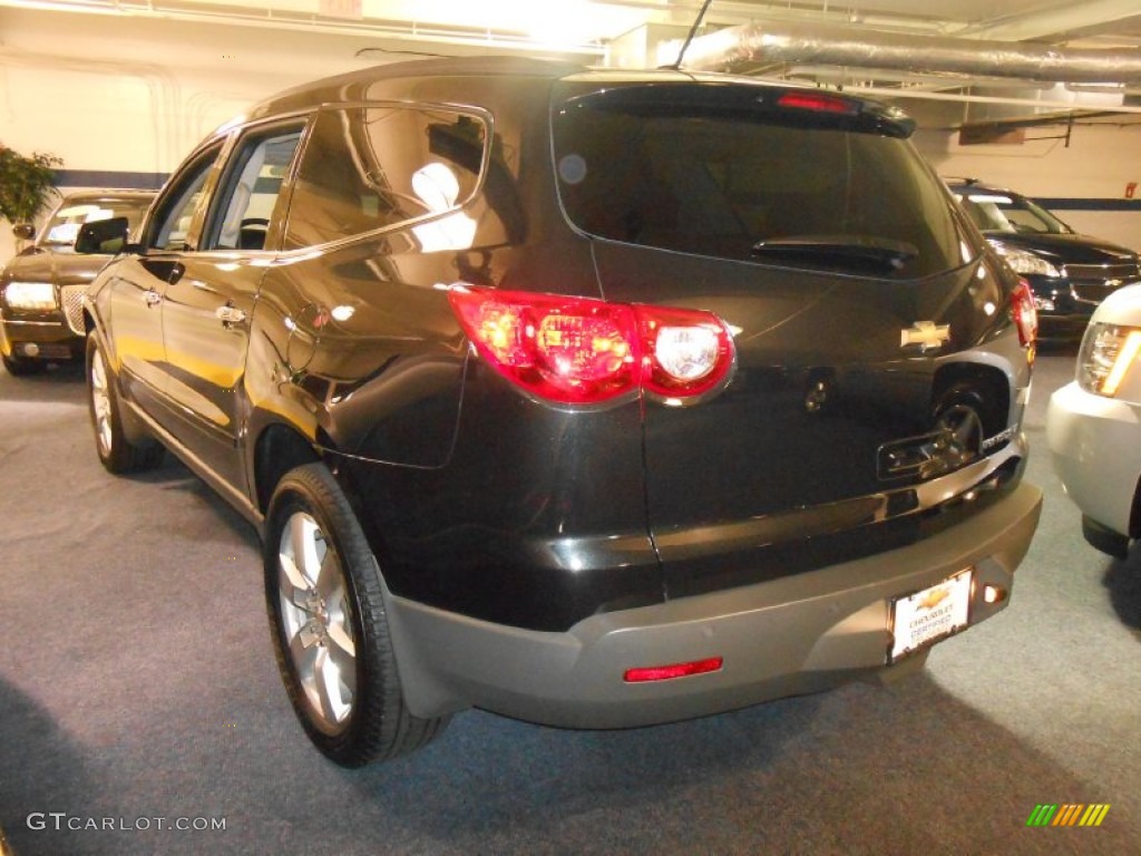 2012 Traverse LT - Black Granite Metallic / Ebony photo #7