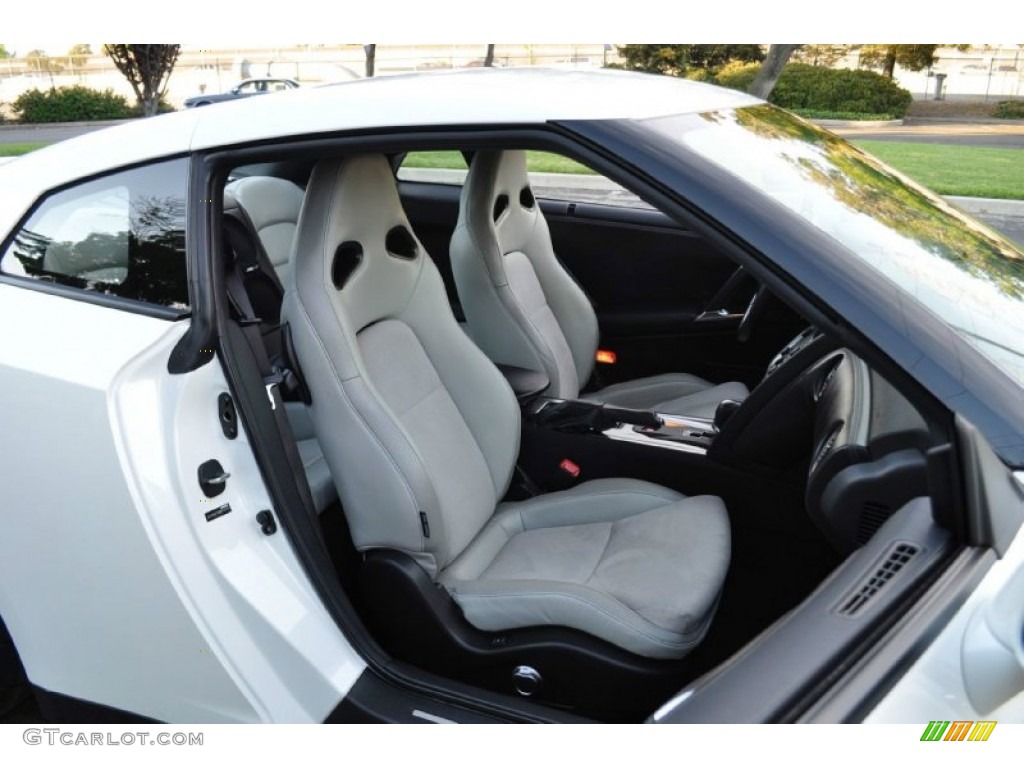 2011 Nissan GT-R Premium Front Seat Photo #86754834