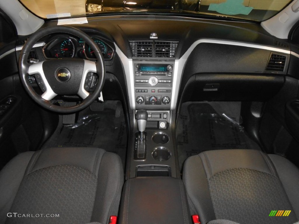 2012 Traverse LT - Black Granite Metallic / Ebony photo #17