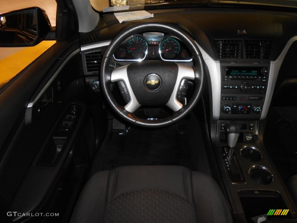 2012 Traverse LT - Black Granite Metallic / Ebony photo #18