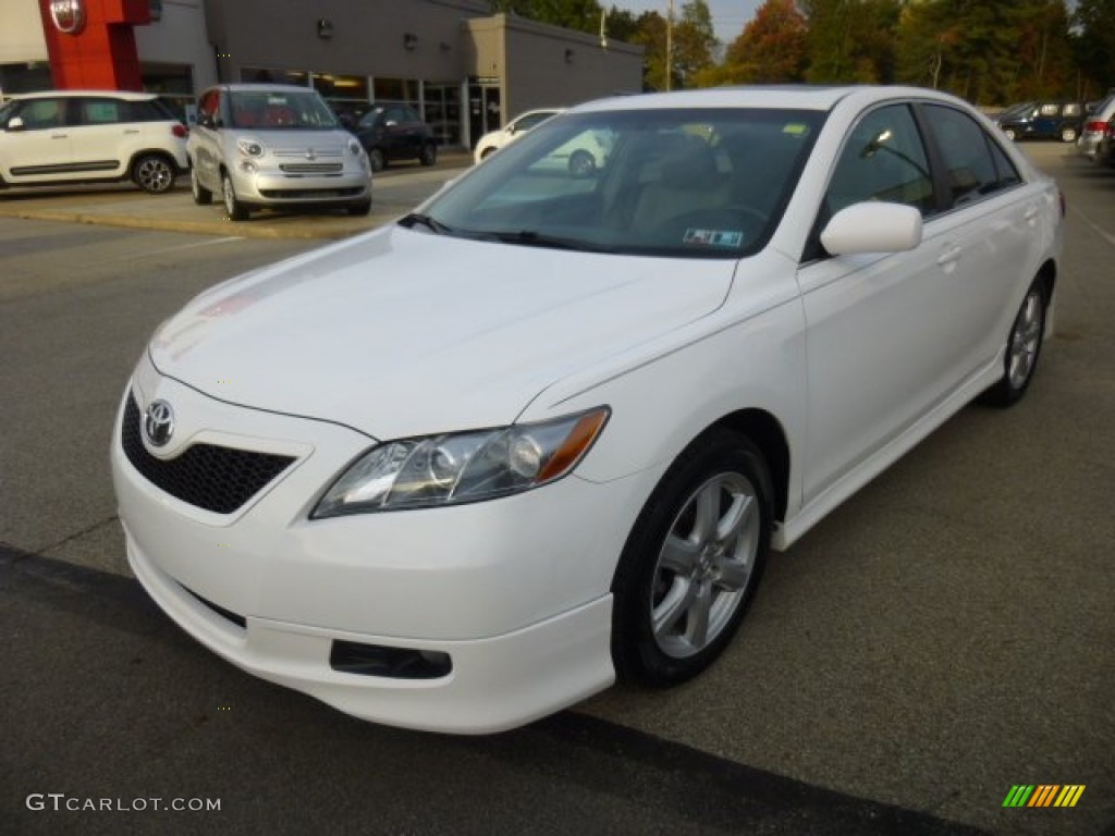 2008 Camry SE - Super White / Ash photo #3