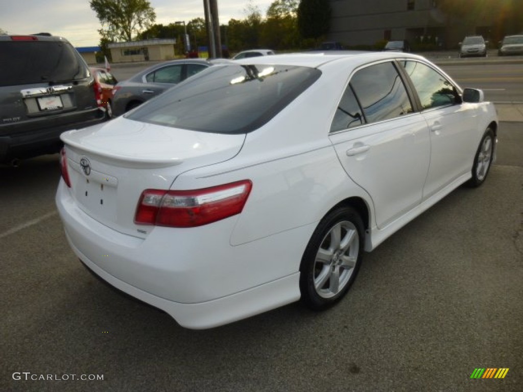 2008 Camry SE - Super White / Ash photo #7