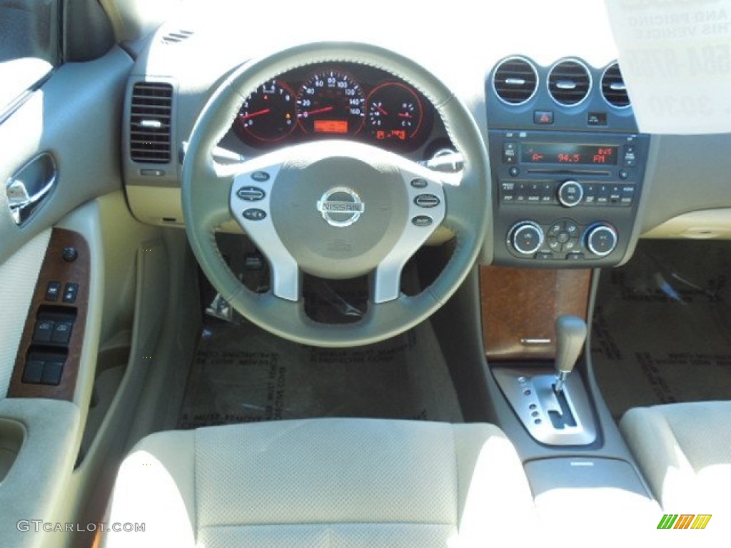 2007 Altima 2.5 S - Metallic Jade / Blond photo #6