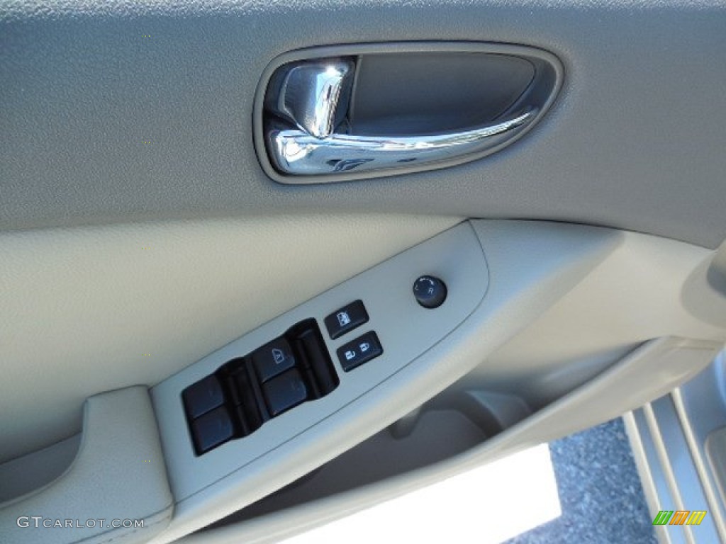 2009 Altima 2.5 S - Sonoran Sand Metallic / Blond photo #17