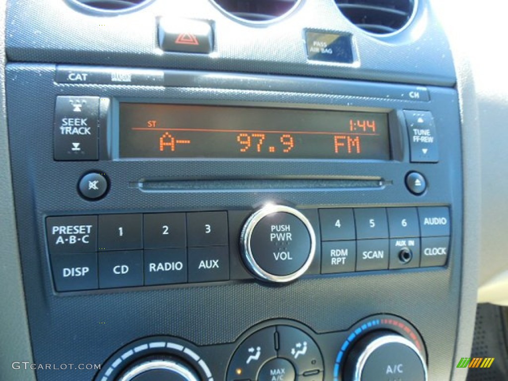 2009 Altima 2.5 S - Sonoran Sand Metallic / Blond photo #19