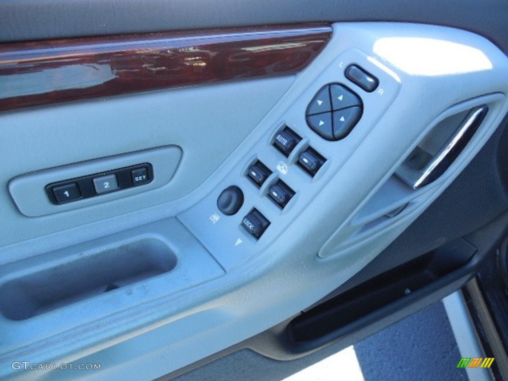 2004 Grand Cherokee Overland - Brillant Black Crystal Pearl / Dark Slate Gray photo #18