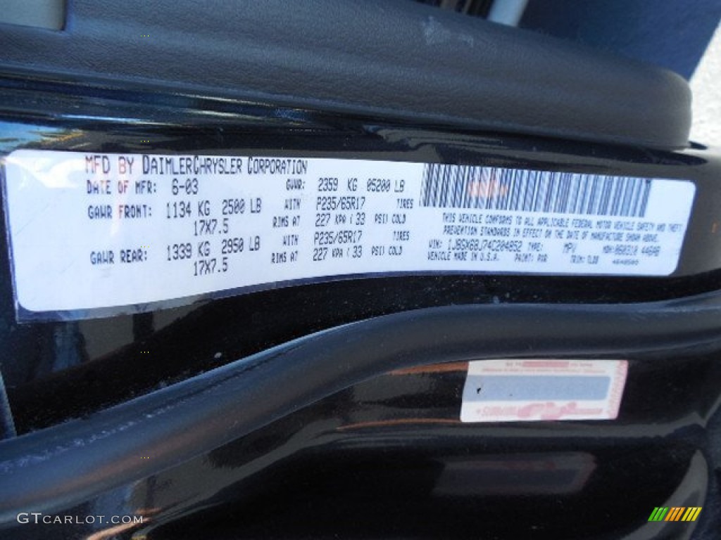 2004 Grand Cherokee Overland - Brillant Black Crystal Pearl / Dark Slate Gray photo #24