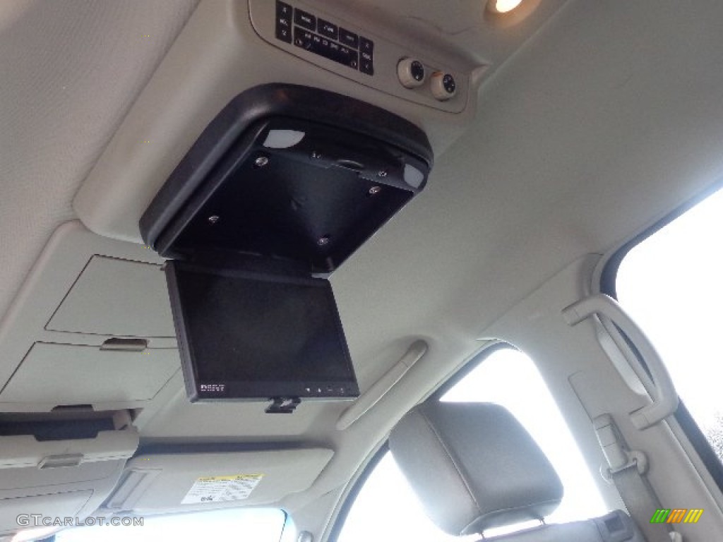 2004 Nissan Armada SE Entertainment System Photo #86761593