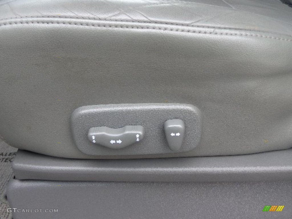 2004 Armada SE - Deep Water Blue Metallic / Graphite/Titanium photo #22