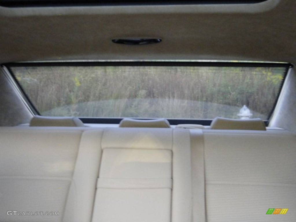 2013 S 63 AMG Sedan - Diamond White Metallic / Cashmere/Savanna photo #28