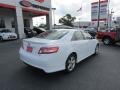 Super White - Camry SE Photo No. 7