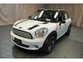 Light White - Cooper Countryman Photo No. 1