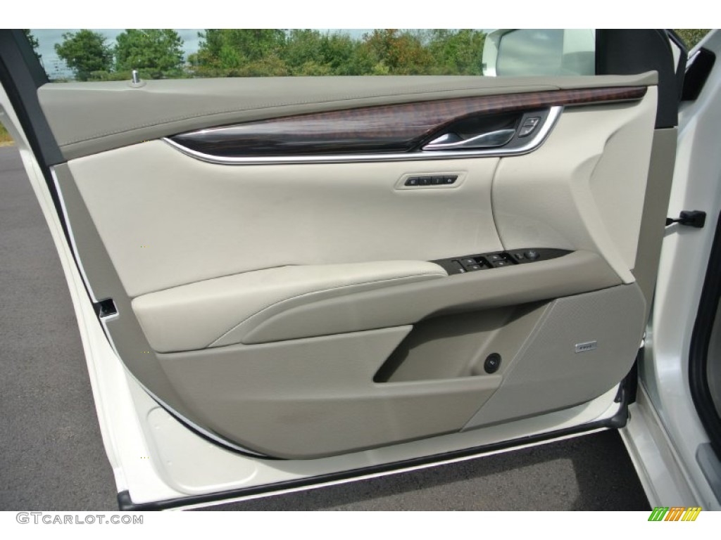 2014 Cadillac XTS Platinum FWD Door Panel Photos