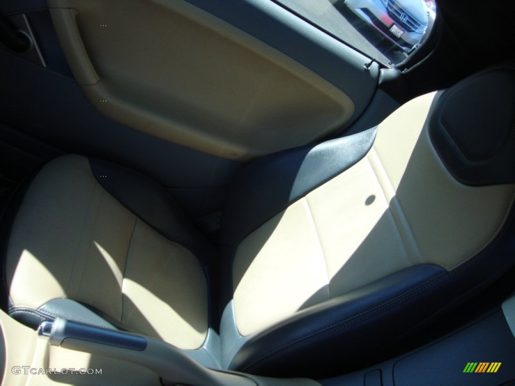 2007 Solstice Roadster - Pure White / Steel/Sand photo #17
