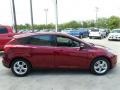 Ruby Red - Focus SE Hatchback Photo No. 6