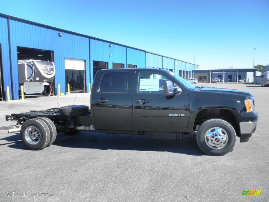 2014 Sierra 3500HD SLE Crew Cab 4x4 Dually Chassis - Onyx Black / Ebony photo #1