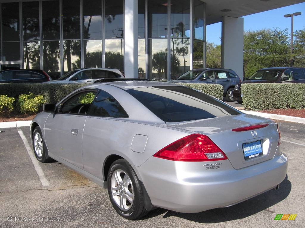 2006 Accord EX Coupe - Alabaster Silver Metallic / Gray photo #6