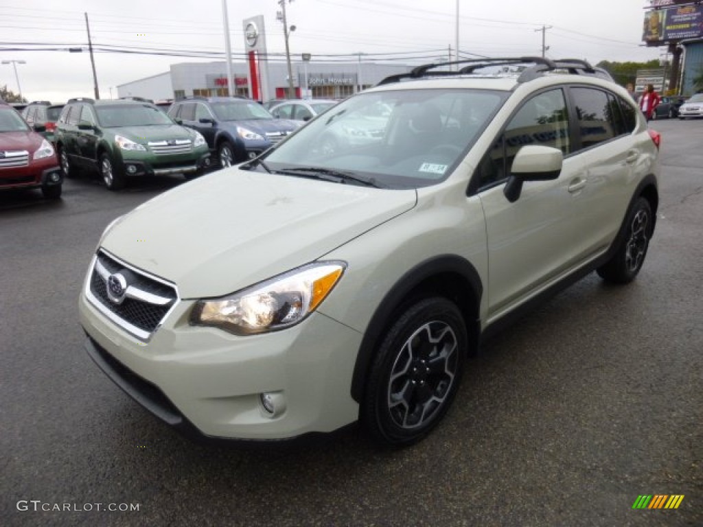 2014 XV Crosstrek 2.0i Premium - Desert Khaki / Black photo #3