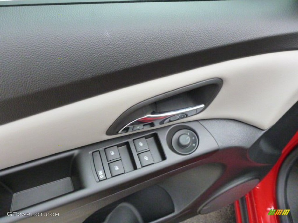 2014 Cruze LS - Red Hot / Jet Black/Medium Titanium photo #15