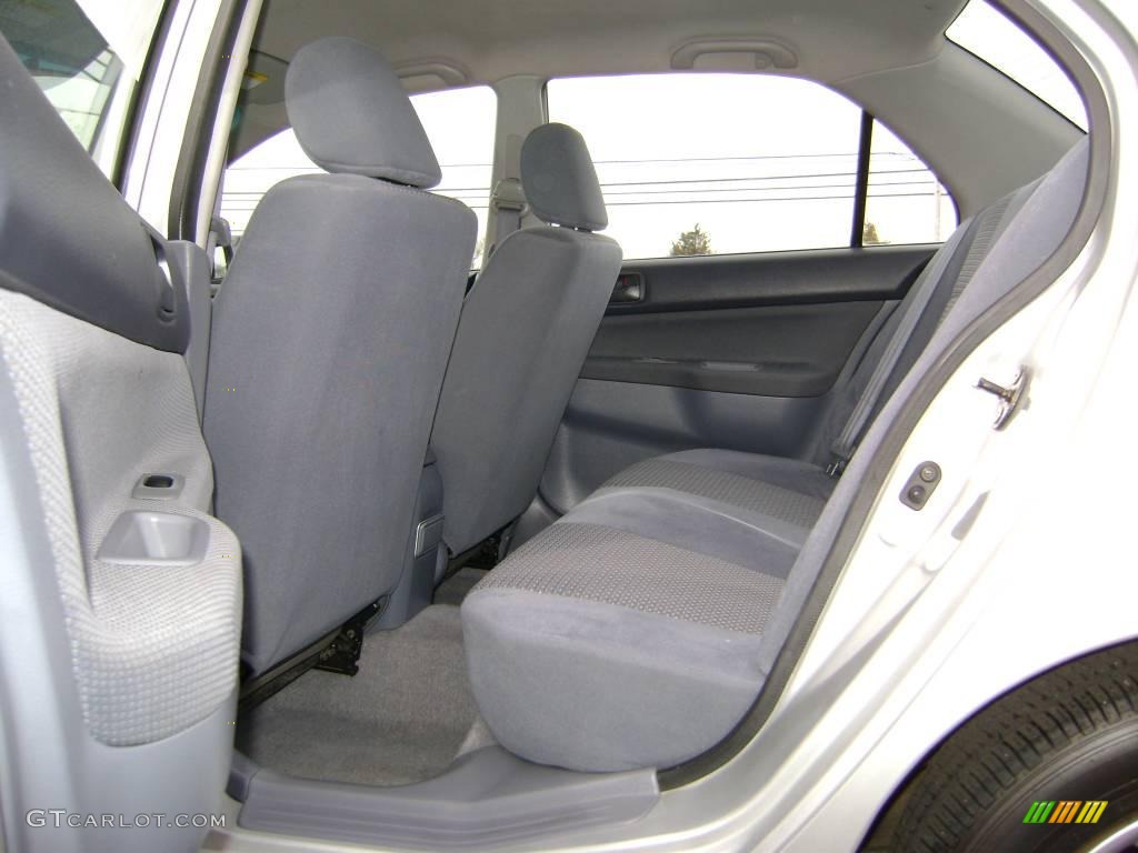 2002 Lancer ES - Munich Silver Metallic / Gray photo #12