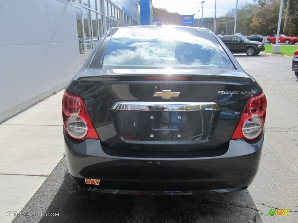 2014 Sonic LT Sedan - Ashen Gray Metallic / Jet Black/Dark Titanium photo #5