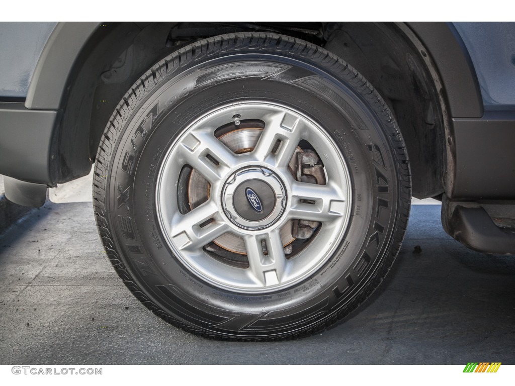 2003 Ford Explorer XLT Wheel Photos