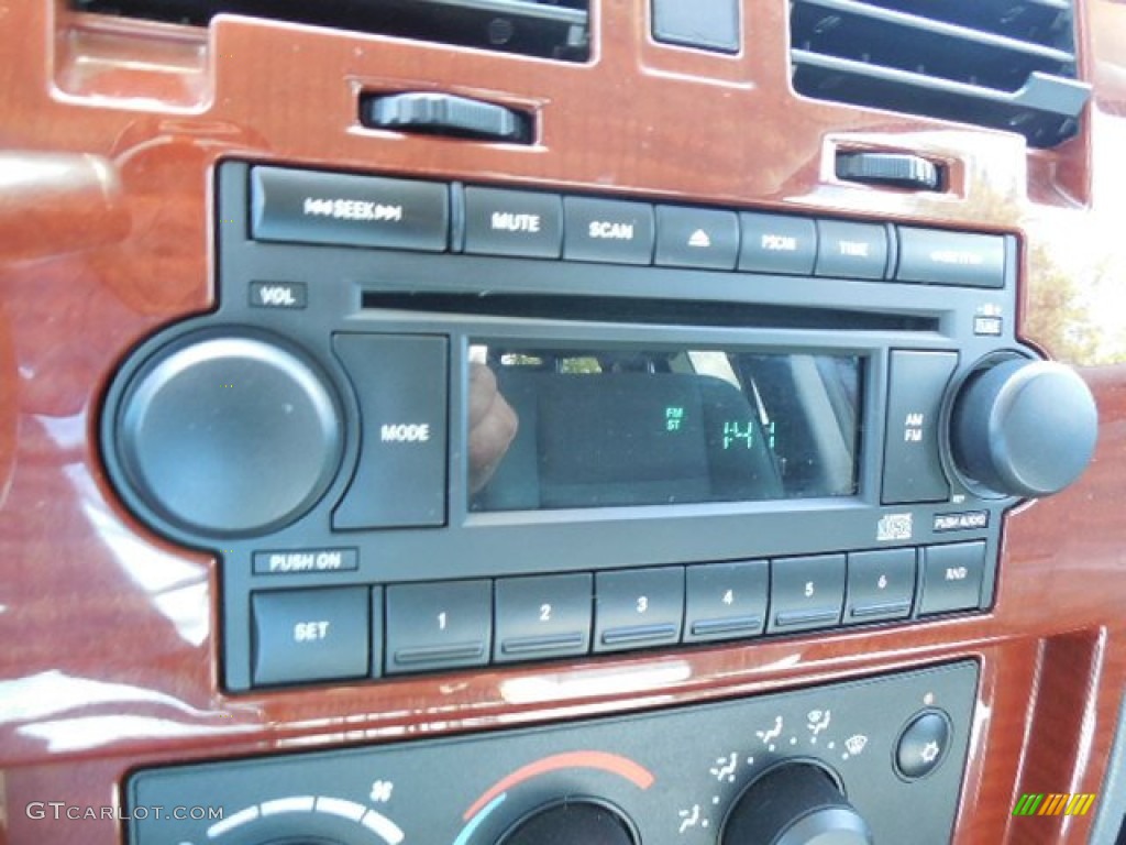 2005 Dodge Dakota SLT Club Cab Audio System Photos