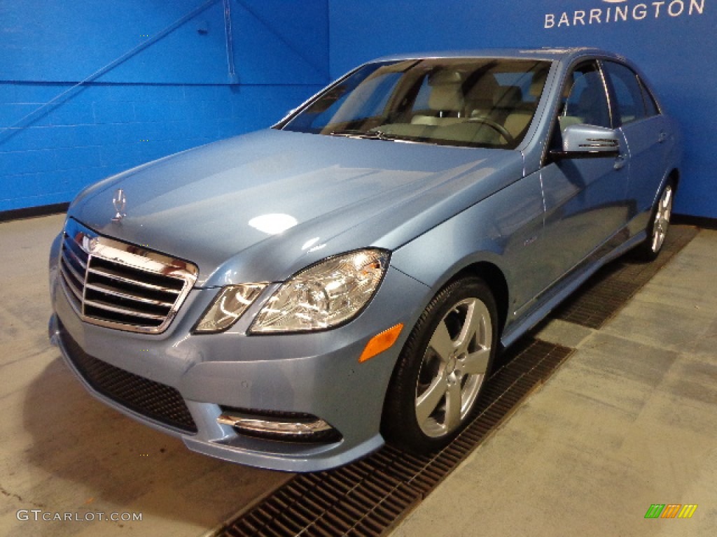 2012 E 350 4Matic Sedan - Quartz Blue Metallic / Ash/Black photo #20