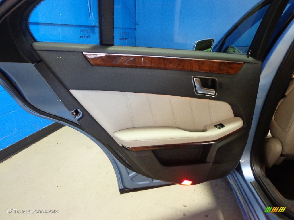 2012 E 350 4Matic Sedan - Quartz Blue Metallic / Ash/Black photo #26