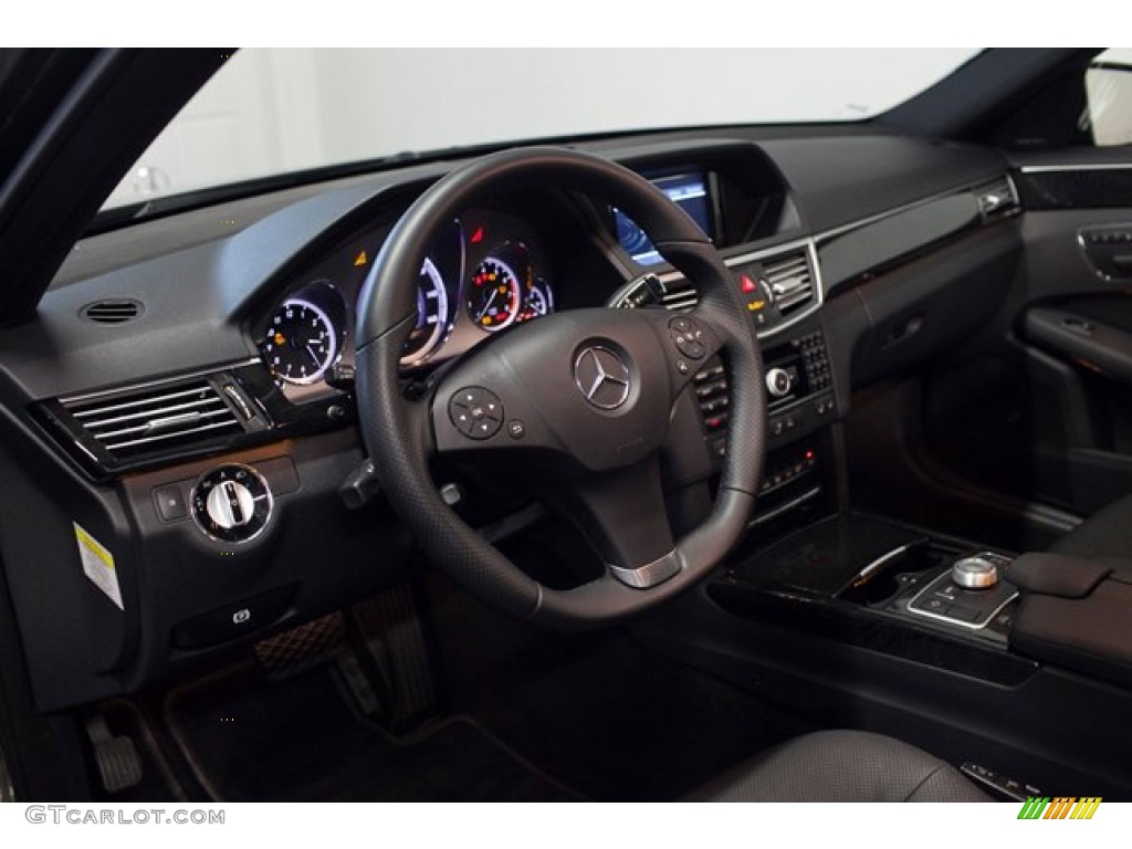 2010 Mercedes-Benz E 550 4Matic Sedan Dashboard Photos