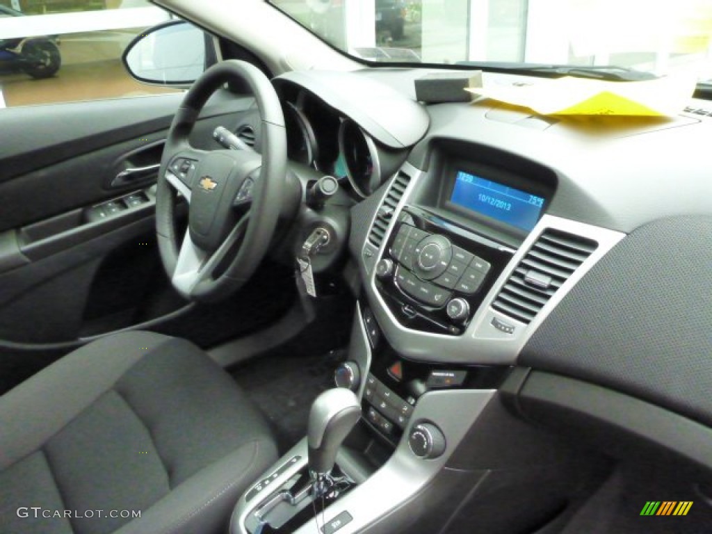 2014 Cruze LT - Rainforest Green Metallic / Jet Black photo #3