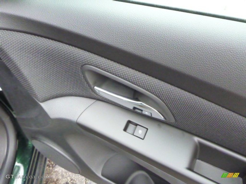 2014 Cruze LT - Rainforest Green Metallic / Jet Black photo #4