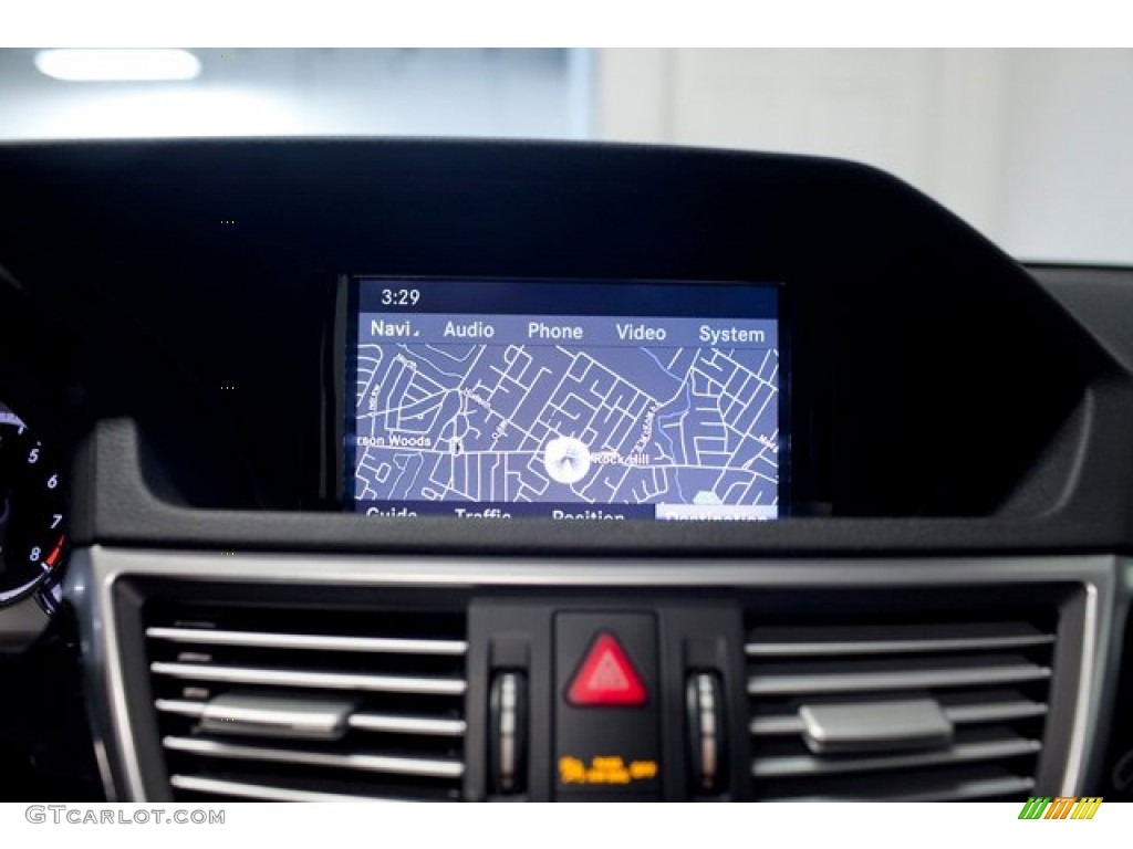 2010 Mercedes-Benz E 550 4Matic Sedan Navigation Photos