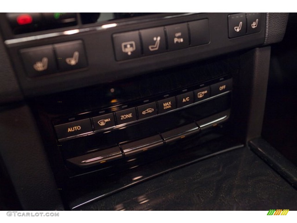 2010 Mercedes-Benz E 550 4Matic Sedan Controls Photo #86790498