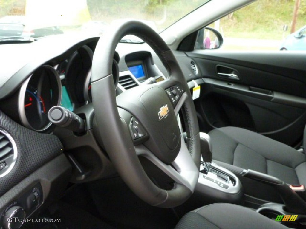 2014 Cruze LT - Rainforest Green Metallic / Jet Black photo #18