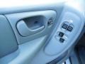 Bright Silver Metallic - Town & Country  Photo No. 19