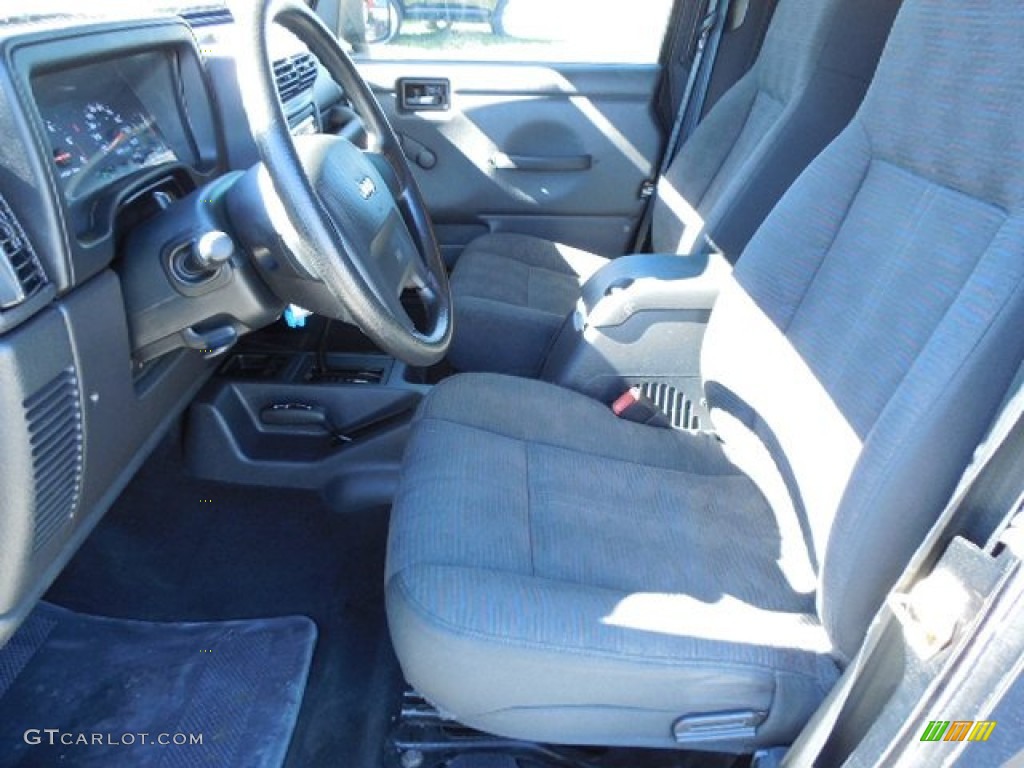 2004 Wrangler X 4x4 - Black / Dark Slate Gray photo #4