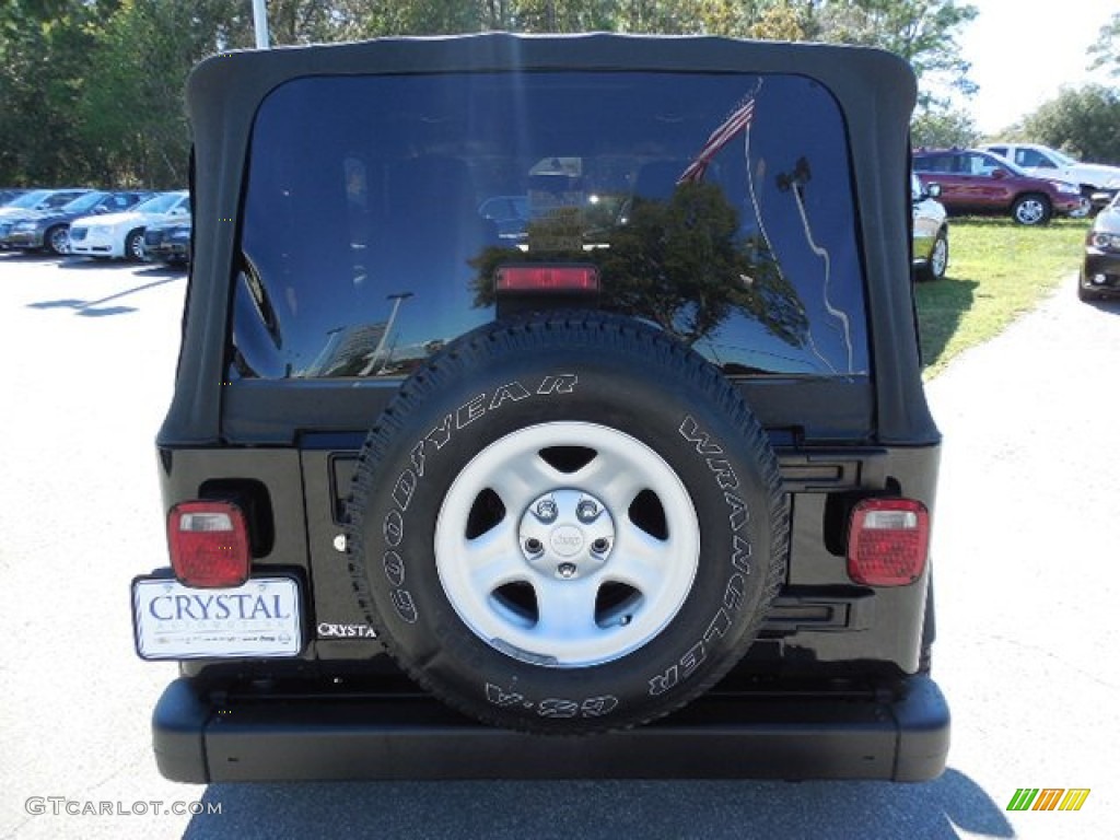 2004 Wrangler X 4x4 - Black / Dark Slate Gray photo #7
