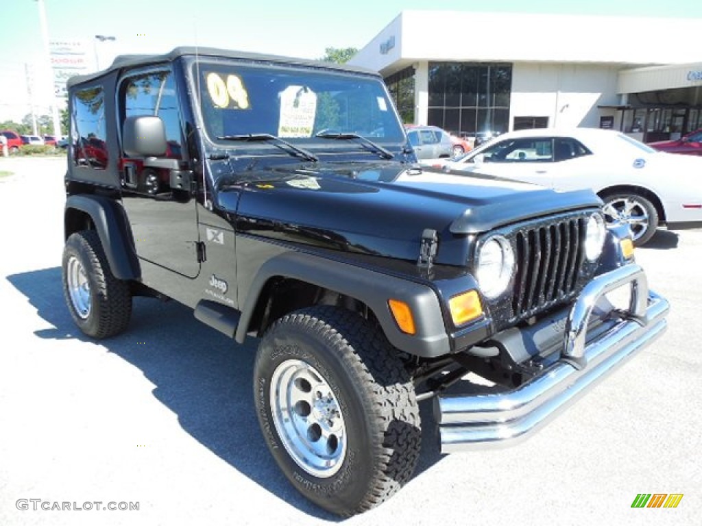 2004 Wrangler X 4x4 - Black / Dark Slate Gray photo #10