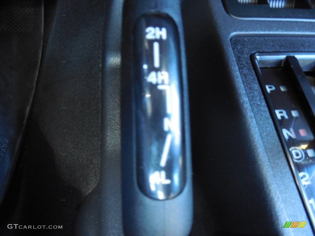 2004 Wrangler X 4x4 - Black / Dark Slate Gray photo #21