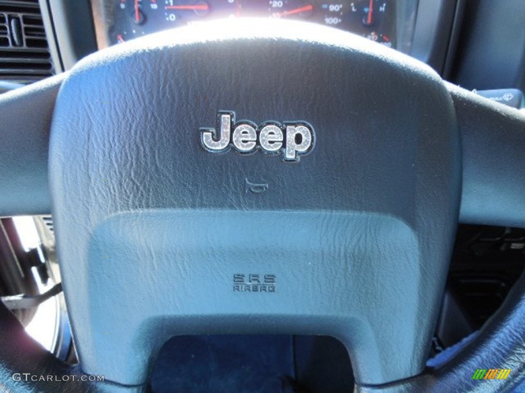 2004 Wrangler X 4x4 - Black / Dark Slate Gray photo #22